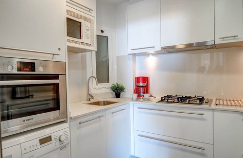Sitges Town Center Apartment | Top-Rated La Gioia 1 with Spa & Family Amenities