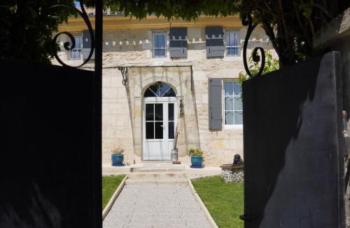 Galgon Bed & Breakfast | Oceanfront Escape at La Girondine with Pool Access