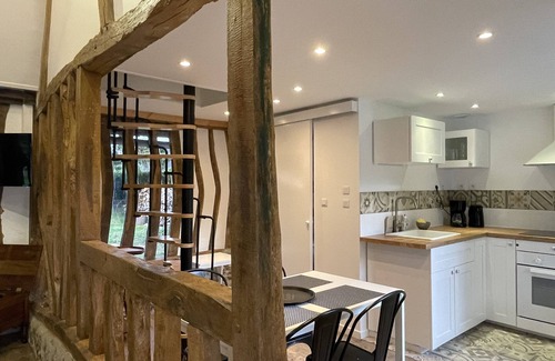 Saint-Gatien-des-Bois House | Experience Comfort at La Girotière: Family & Pet Friendly