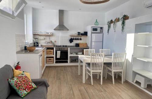 Barbate Apartment | Pet-Friendly la Gitana: Oceanfront Bliss with 9.7 Rating