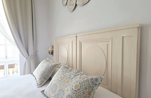 Jerez de la Frontera Old Town Bed & Breakfast | Discover Ocean View Retreat at La Gitanilla Alojamiento