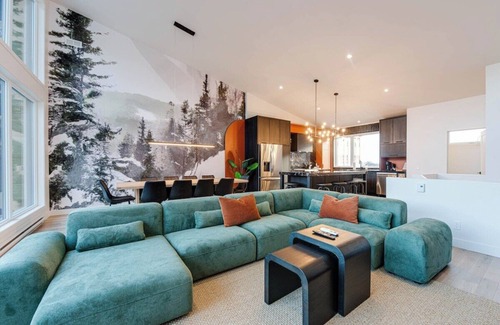 Beaupre Ski Chalet | Explore La Gondoleuse: Prime Ski-In/Ski-Out Experience
