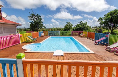 Capesterre-de-Marie-Galante House | Experience La Tourterelle Rose: Family-Friendly Getaway