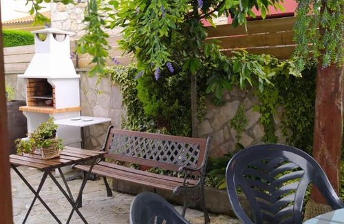 Nueva House | Experience Family-Friendly Comfort at La Granda de la Concha
