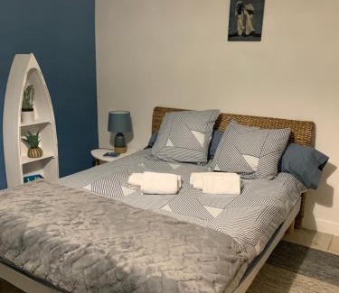 Le Marais Apartment | Discover La Grande Terrasse: Family-Friendly Garden Retreat