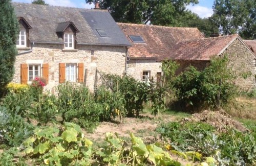 Champfremont Bed & Breakfast | Discover La Grange Ô Belles: Top-Rated, Pet-Friendly Retreat