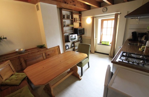 Olloix Cottage | Discover La Grange aux Ayres: Gîte Chardon with Pool & Spa