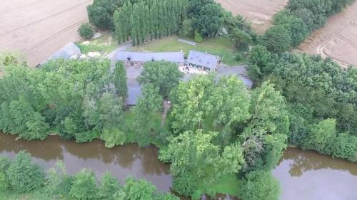 Forges-la-Foret House | Welcoming La Grange de l'Épine: Rated 9.1/10, Pet Friendly
