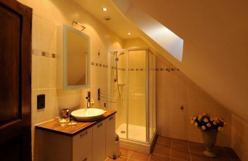 Traize House | Relax at La Grange de mon Père with Pool & Hot Tub Access