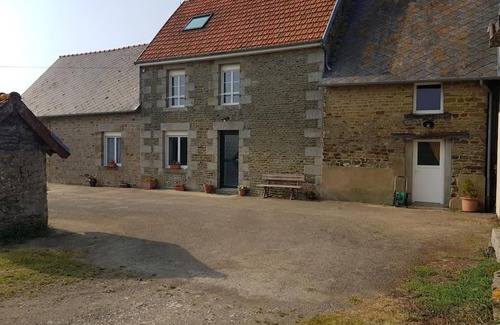 Ceaux House | Family-Friendly Retreat at La Grange de Victor, Mont-Saint-Michel