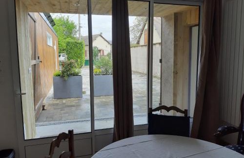 Rouvres Bed & Breakfast | Relaxing Retreat at La Grange des Lisières with Ocean Views