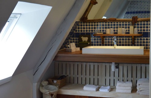Cleres House | Guest Rated 9.6: La Grange Des Marettes with Spa & Breakfast