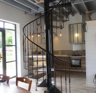 Montlouis-sur-Loire House | Oceanfront Retreat at LA GRANGE: Rated 9.3 by Guests