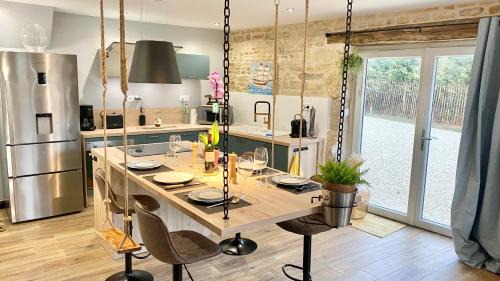 Saint-Medard-d'Aunis House | Relaxing Retreat at La Grange - Gîte de Prestige, La Rochelle