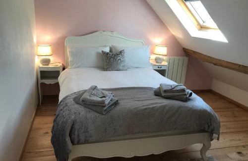 Maison-Feyne House | Pet-Friendly Retreat at La Grange Mignonne - Guest Rated 9/10