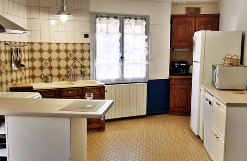 Saint Froult House | Cozy La Gredinière Océan Cottage with Spa and Hot Tub