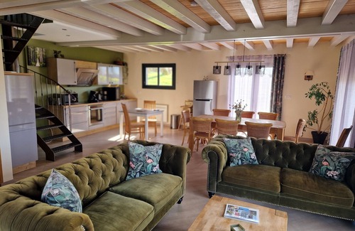 Menetou-Ratel House | Cozy La Grenouillère Gîte for 7 - Pet-Friendly Retreat