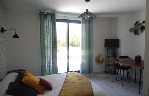 Lias House | Discover La Grimoise: Cozy Countryside Retreat with Pool