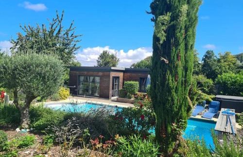 Pennedepie Apartment | Discover LA GRIOTTE 3 Loft & Spa with Oceanfront Relaxation