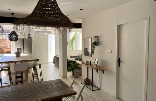 Gruissan House | Family-Friendly Fun at La Gruissanaise Hotel Retreat