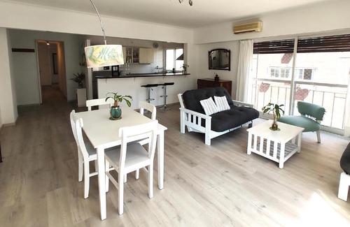 Recoleta Apartment | Pet-Friendly Haven at La Guapa Recoleta – 4-Star Rated!