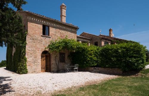Cingoli Hotel | Experience La Guest House della Tenuta di Tavignano