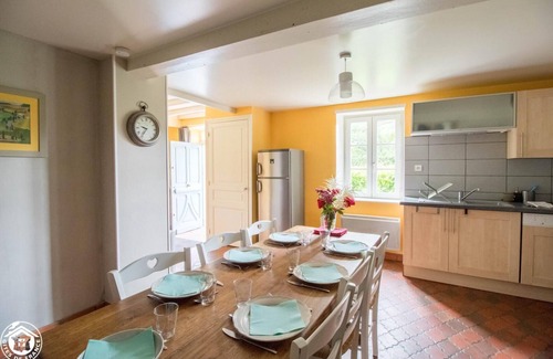 Bort-l'Etang House | Family-Friendly Getaway at La Guillaumière for 8 Guests