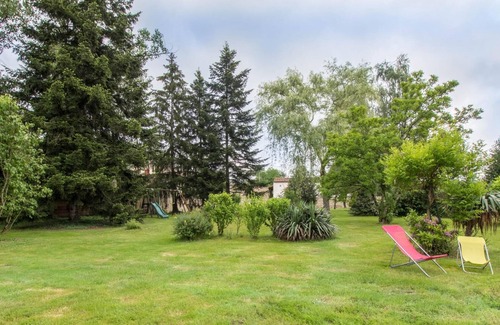 Bort-l'Etang House | Family-Friendly Getaway at La Guillaumière for 8 Guests