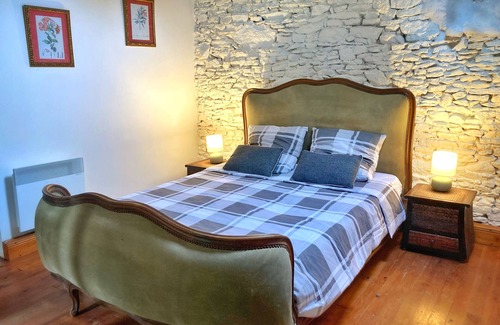 Langourla Bed & Breakfast | Relaxing Retreat at La Haye D'armor, Pets Welcome!