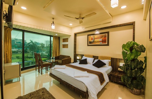 Kurla West Hotel | Budget-Friendly LA Hotel Metro with Convenient Amenities