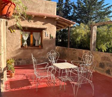 Tilcara Apartment | Inviting La Hoyada: Family-Friendly with Hot Tub Bliss