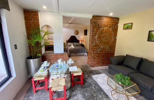 San Lorenzo House | Inviting La Huerta de Don Felipe: Pet-Friendly Escape