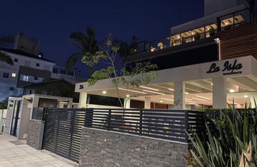 Lagoa Pequena Apartment | Experience La Isla: Family-Friendly Retreat at Novo Campeche