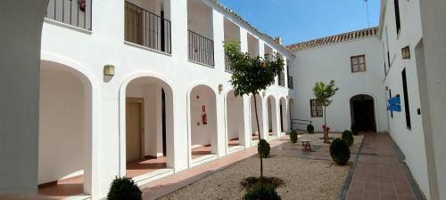 San Basilio Apartment | Discover La Joya de los Patios - Top-Rated Family Retreat