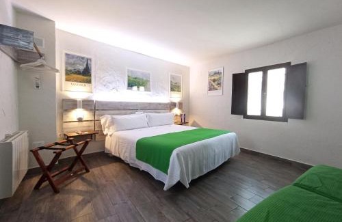 Zahara de la Sierra Hotel | Child-Friendly Casa Hotel LA JARANA with Great Reviews