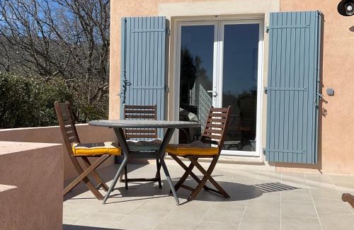 Cabrieres-dʼAigues Apartment | Discover La Jasse: Oceanfront Haven with Pool Access
