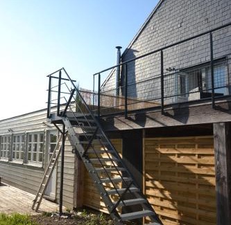 Theux Bed & Breakfast | Oceanfront Escape at La Jo – Guests Rate 9.4/10!
