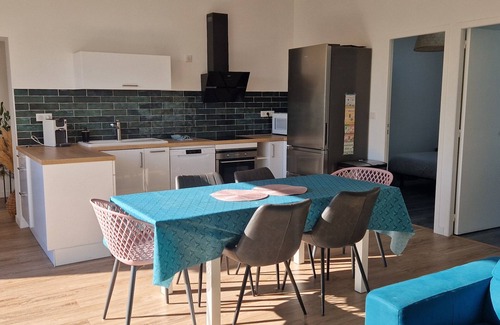 Virsac House | La Jolie Pradelle