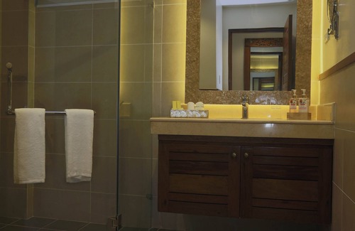 Bagac Hotel | Seaside Retreat at La Jolla Beach Resort with Ocean View