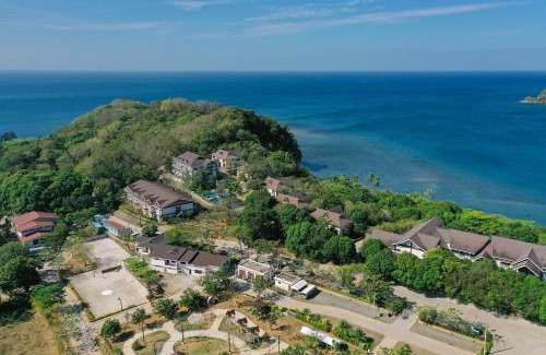 Bagac Resort | Pet-Friendly La Jolla Beach Resort with Pool & Breakfast