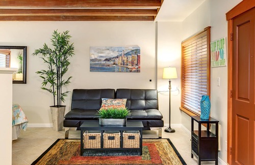 La Jolla Shores Apartment | La Jolla Shores Village: Romantic Hideaway by the Beach