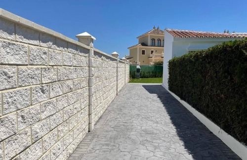 1a Fase House | Experience La Juli: Exclusive Oceanfront Chalet Retreat
