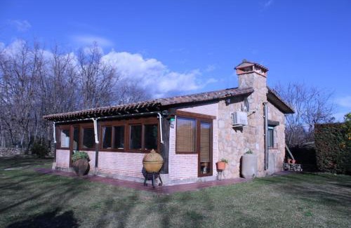 Candeleda House | Top-Rated LA JUSTA Casa Rural with Oceanfront Pool Access