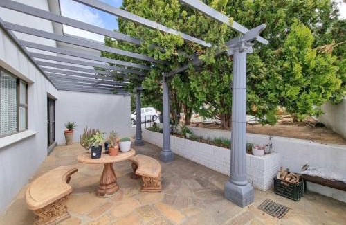 Bergrivier House | Discover La Liberté: Freedom to Be with 9.5/10 Rating