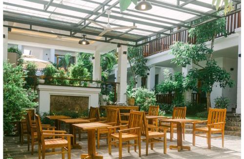 Cua Lap Resort | Oceanfront Oasis: La Nube Residence with Pool & Dining