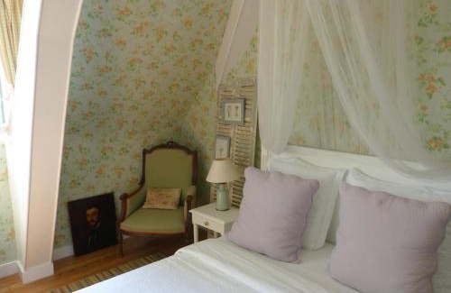 Equemauville Bed & Breakfast | Family-Friendly Retreat at La Liniere - Rated 9.2/10