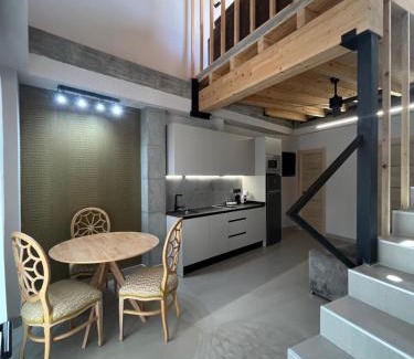 Almachar Apartment | La LIPA SUITES con piscina privada