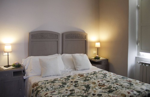 Caste Hotel | La Locanda del Podestà: Family-Friendly with Great Dining