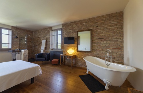 Lidarno Other | Discover La Locanda Paradiso: Eco-Friendly Family Retreat