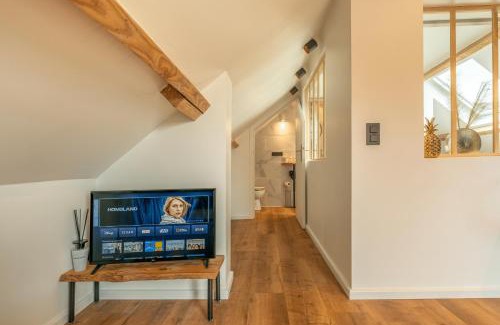 Chievres Bed & Breakfast | Guest Rated: La Loge Bed & Breakfast - Family-Friendly Retreat